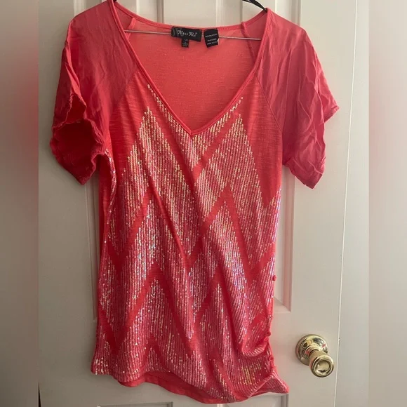 MISS ME TEE - Picture 1 of 9